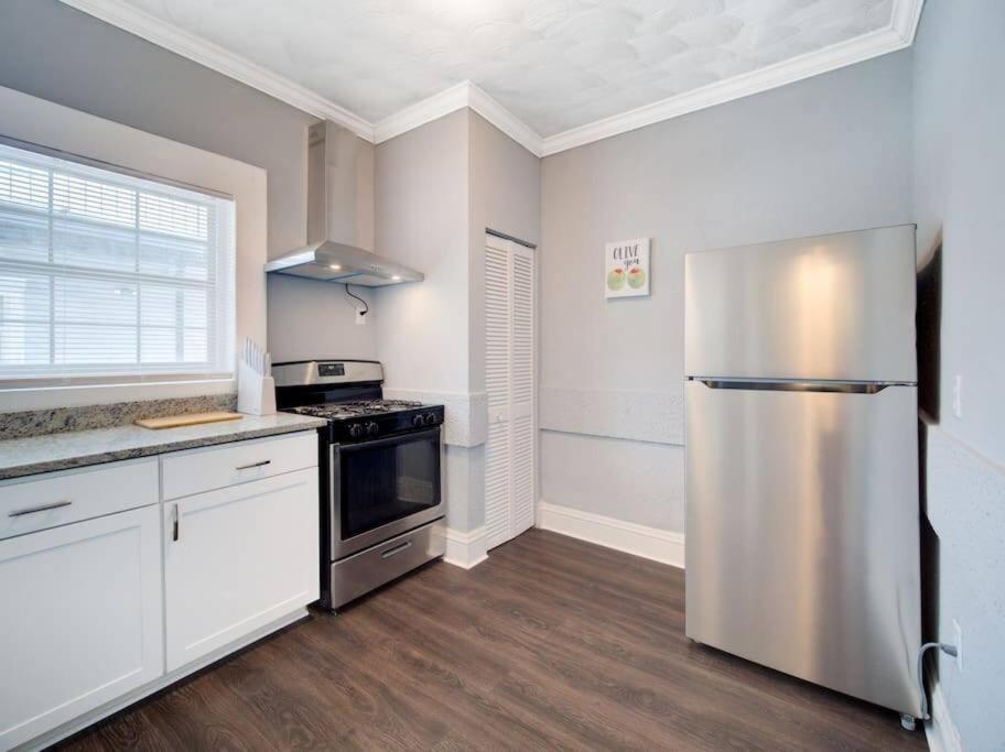 Modern Westshore Тампа Экстерьер фото