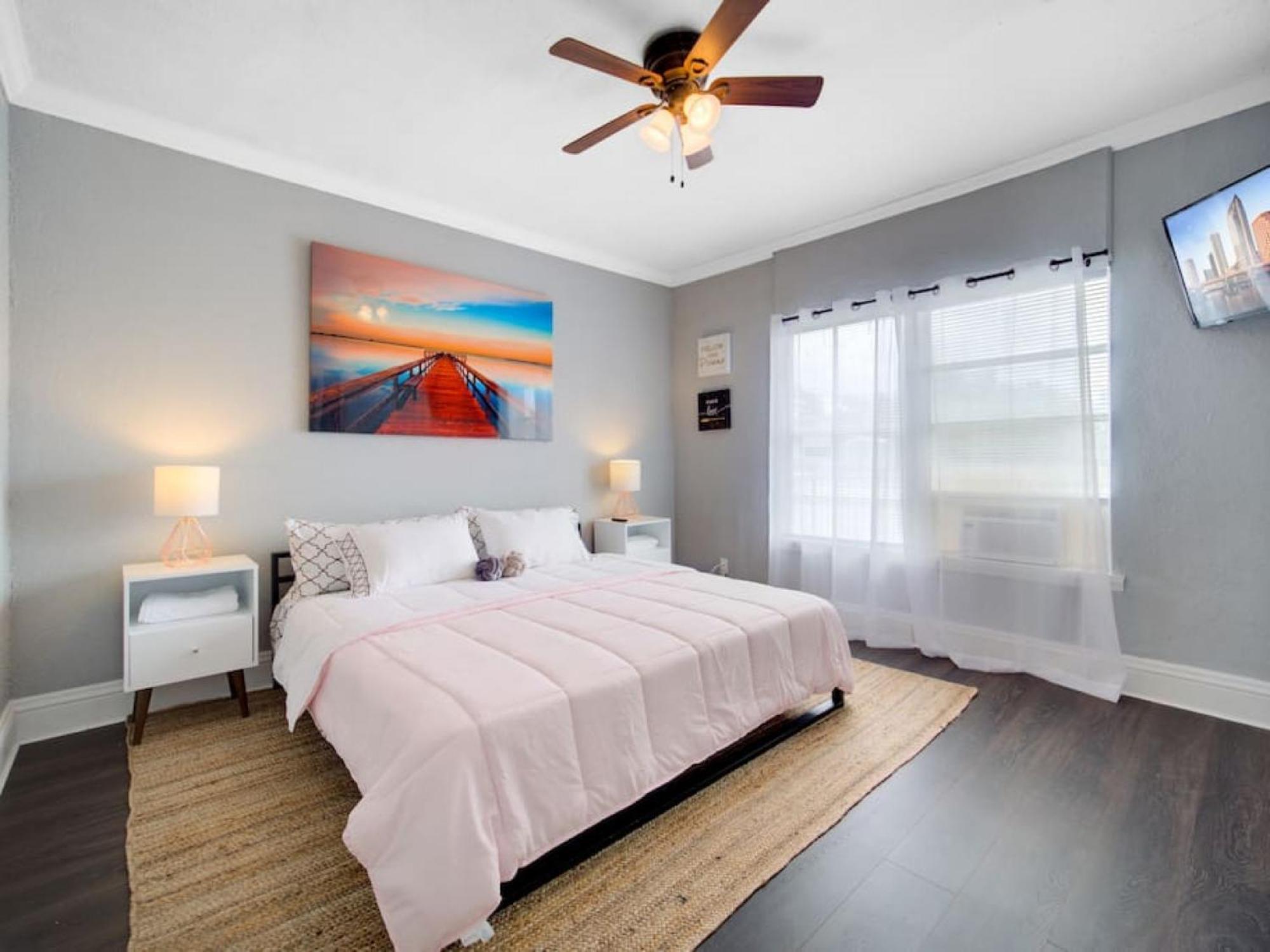 Modern Westshore Тампа Экстерьер фото