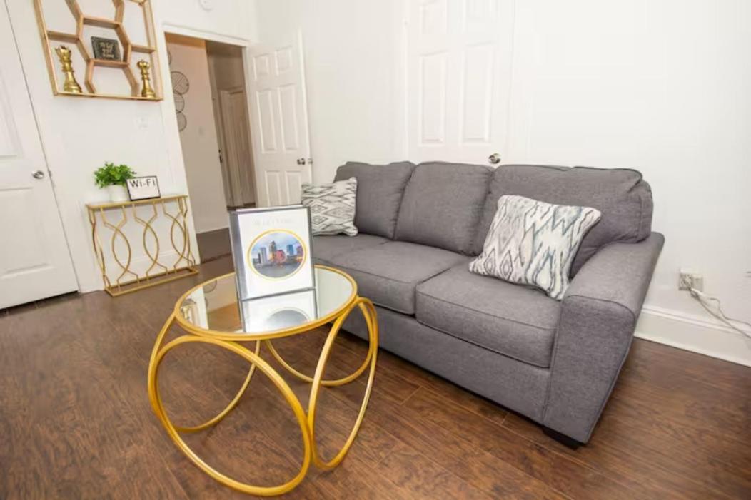 Modern Westshore Тампа Экстерьер фото